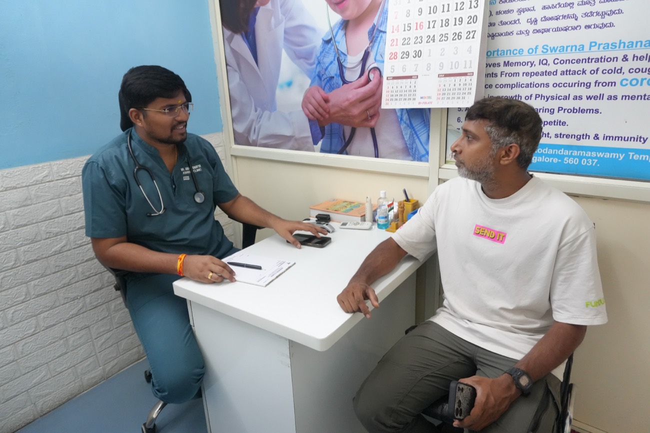 Doctor consulting a patient
