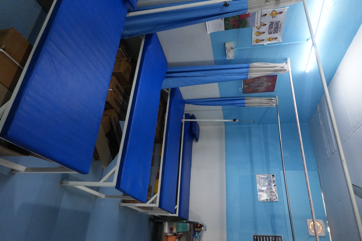 Day care ward beds